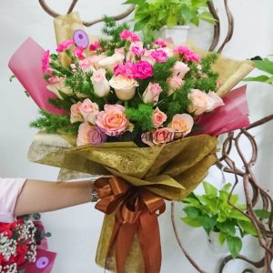Bó hoa hồng - trắng HB29